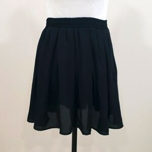 Brandy Melville mini skirt